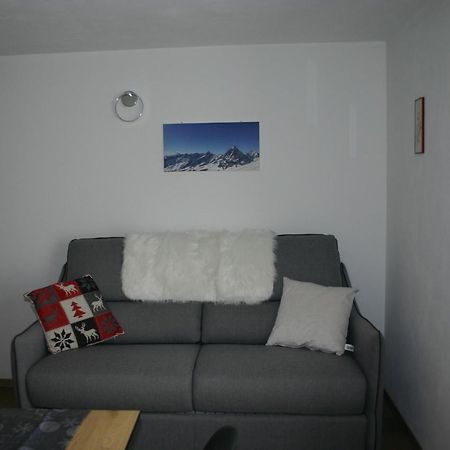 Furggen Apartment วัลตูร์นอนช์ ภายนอก รูปภาพ