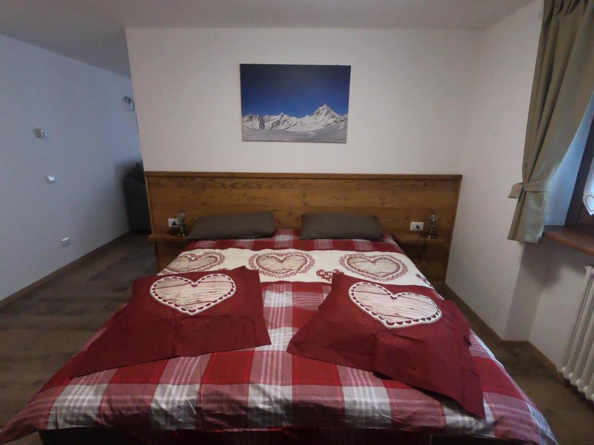 Furggen Apartment วัลตูร์นอนช์ ภายนอก รูปภาพ